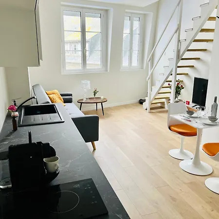 Duplex Avec Vue - Intra-muros Design Et Authenticite